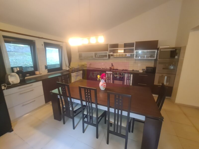 Vila de vanzare in Campina - Zona Lunca Mare